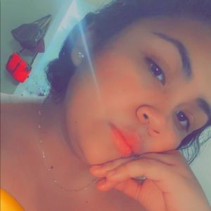 Meet your Posher, Astrid